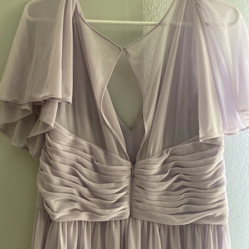 Elegant Lavender Evening Gown - Picture 3 of 3
